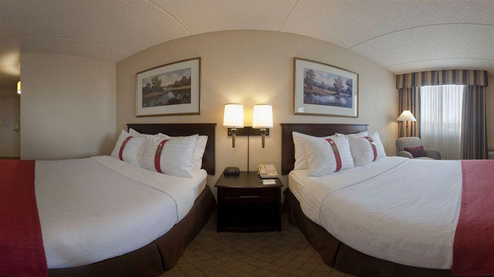 ดับเบิลทรี บาย ฮิลตัน นีนาห์ Hotel Neenah ภายนอก รูปภาพ
