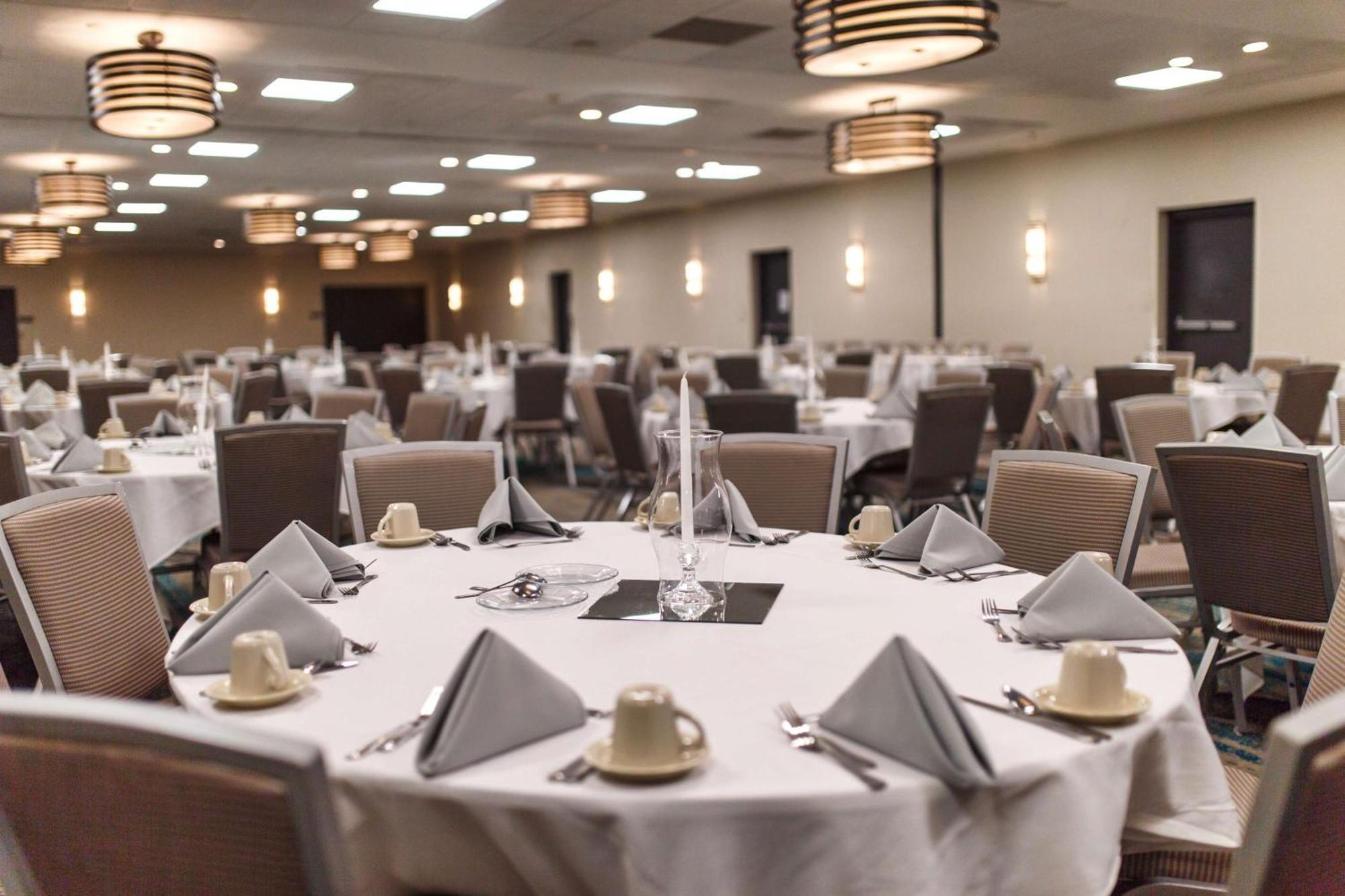 ดับเบิลทรี บาย ฮิลตัน นีนาห์ Hotel Neenah ภายนอก รูปภาพ