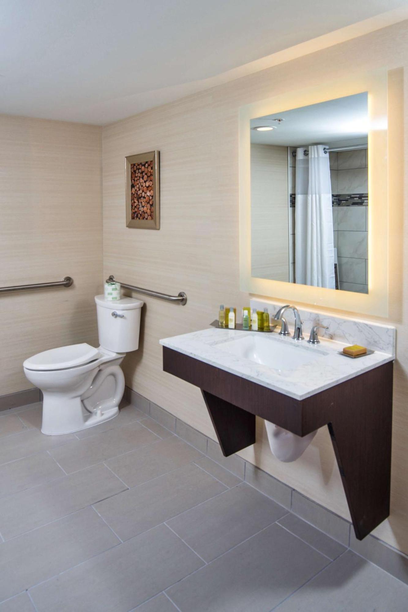 ดับเบิลทรี บาย ฮิลตัน นีนาห์ Hotel Neenah ภายนอก รูปภาพ