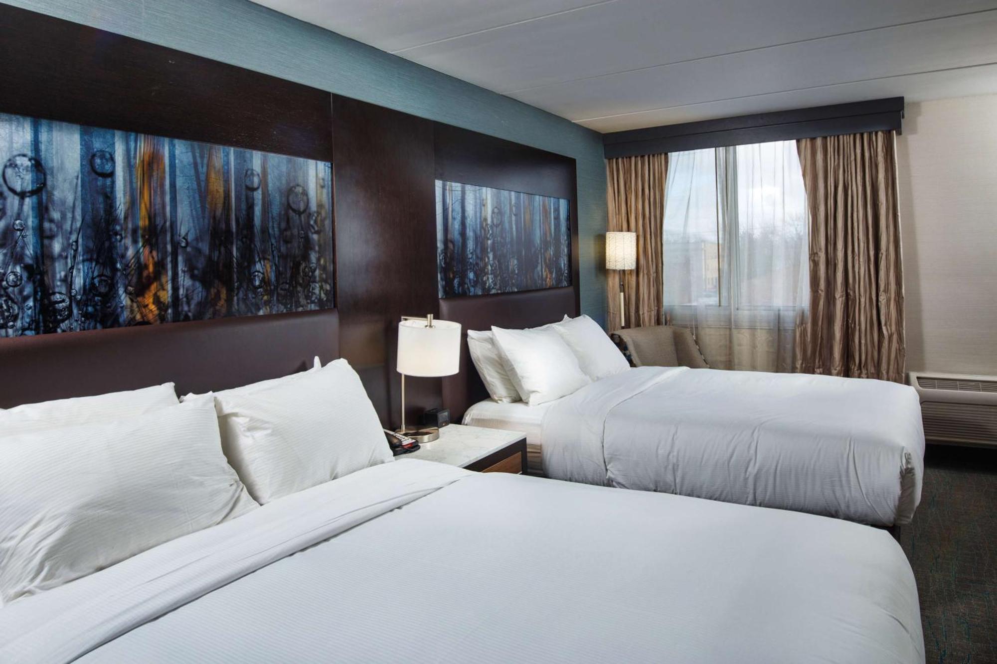 ดับเบิลทรี บาย ฮิลตัน นีนาห์ Hotel Neenah ภายนอก รูปภาพ