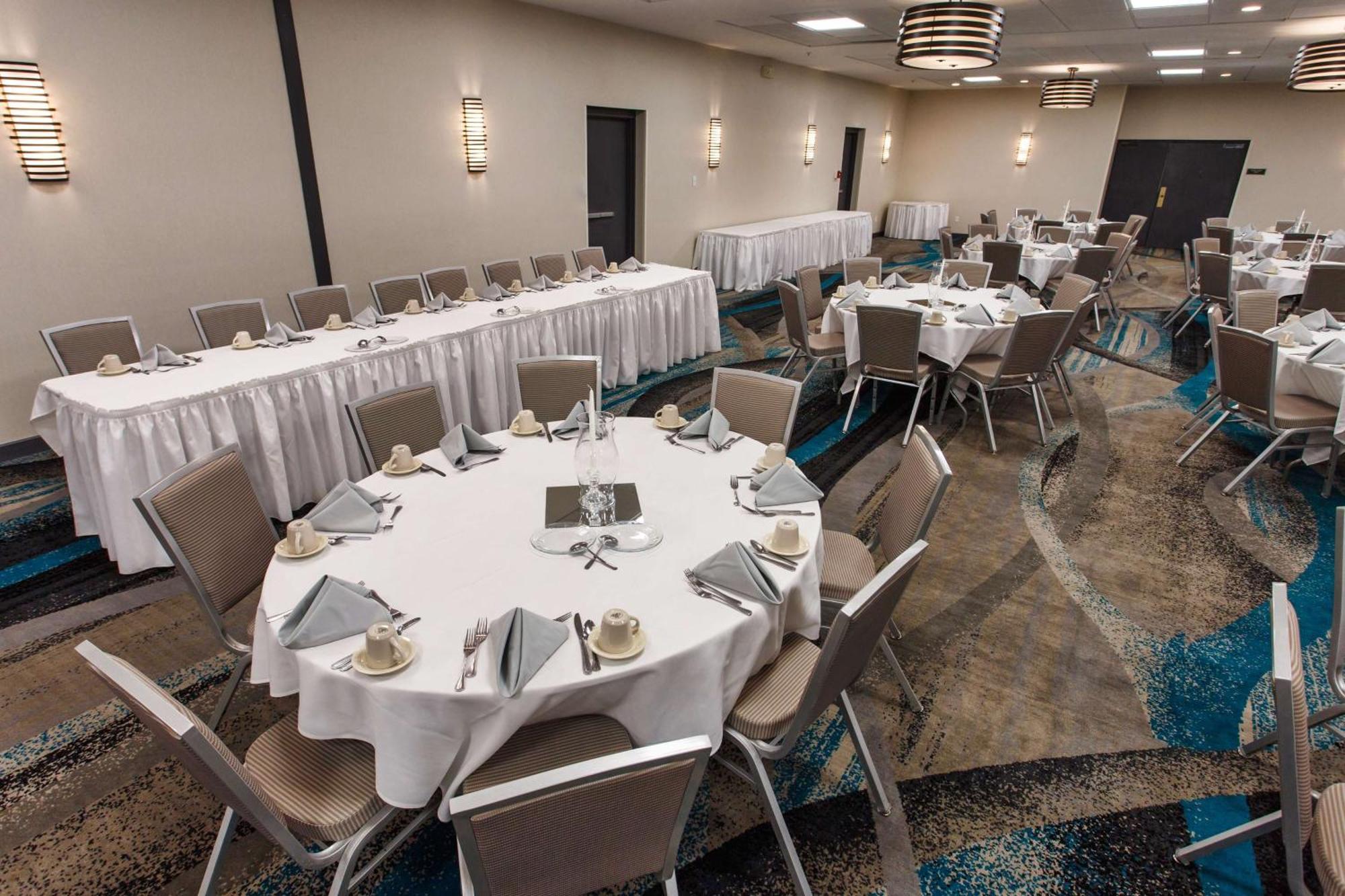 ดับเบิลทรี บาย ฮิลตัน นีนาห์ Hotel Neenah ภายนอก รูปภาพ