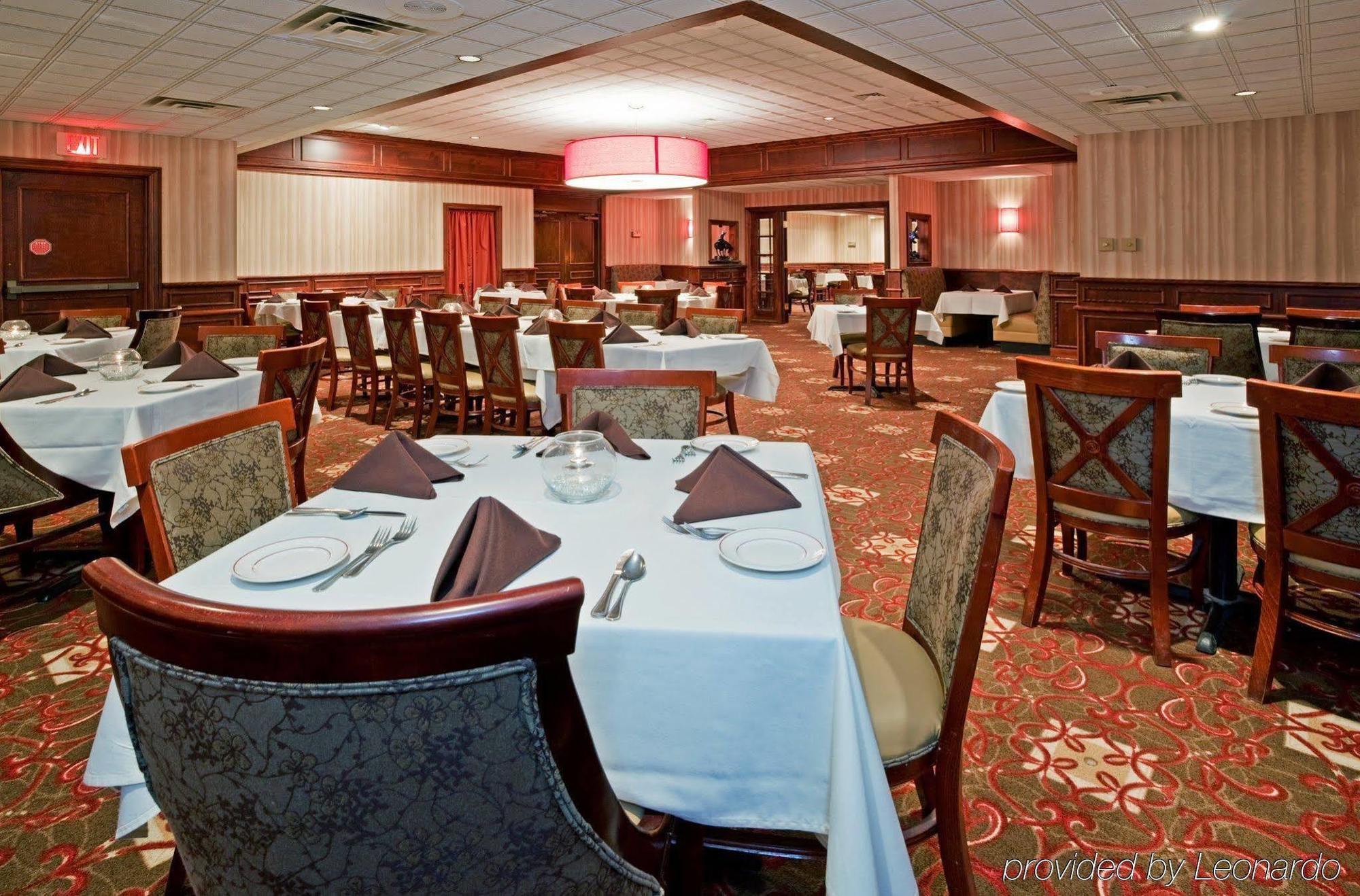ดับเบิลทรี บาย ฮิลตัน นีนาห์ Hotel Neenah ภายนอก รูปภาพ